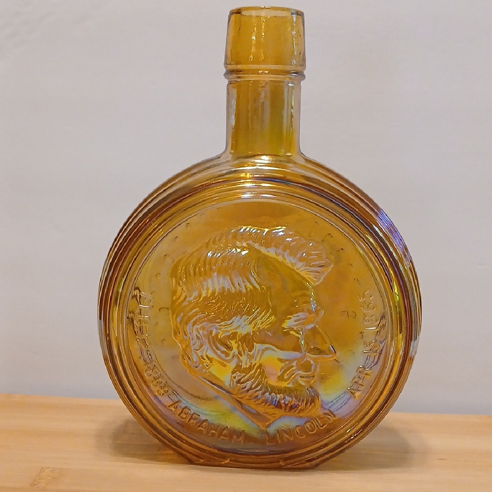 Abe Lincoln Wheaton NJ First Edition Amber Glass Decorative Bottle